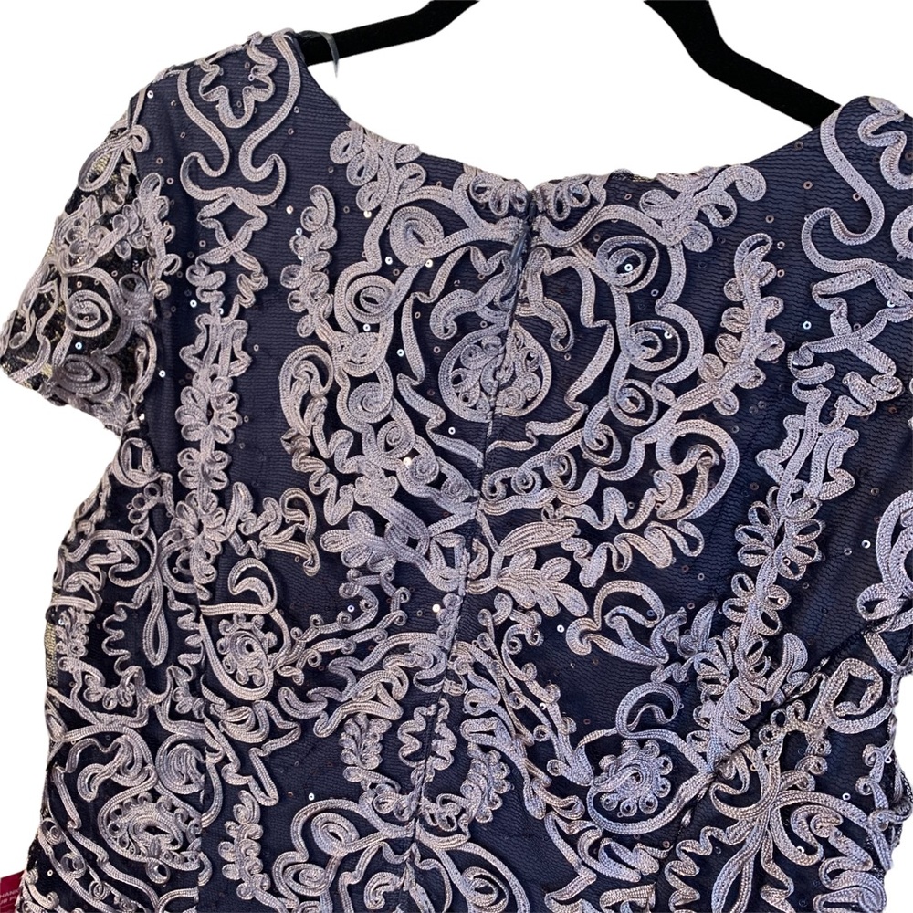 Alex Evenings Size 14 Navy/Silver w/ Sequins Cap Sleeve Dress - Picture 5 of 10
